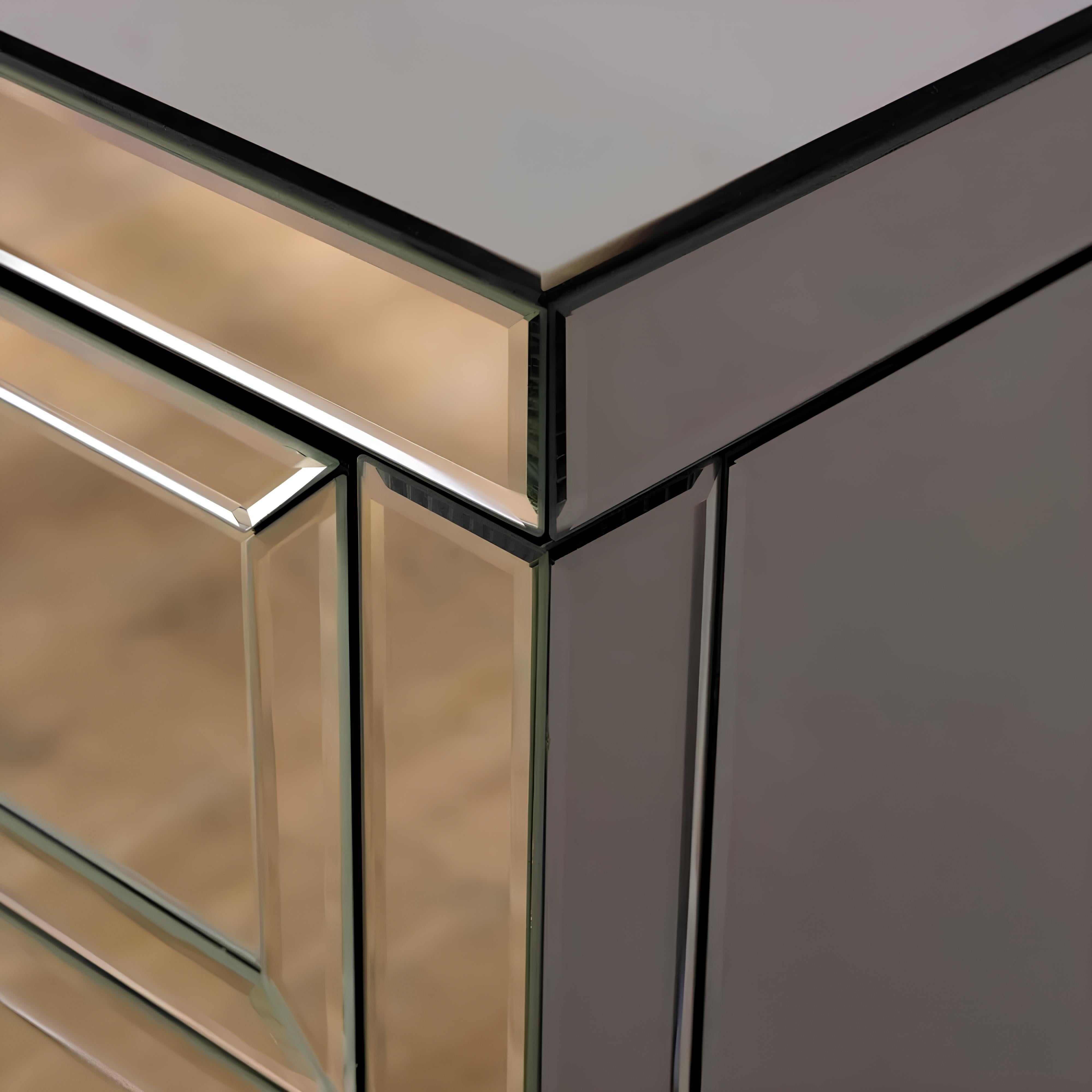 Valencia Mirrored Bedside Table – 3 Drawers – Plain or Crushed Diamond Finish – Pre-Assembled